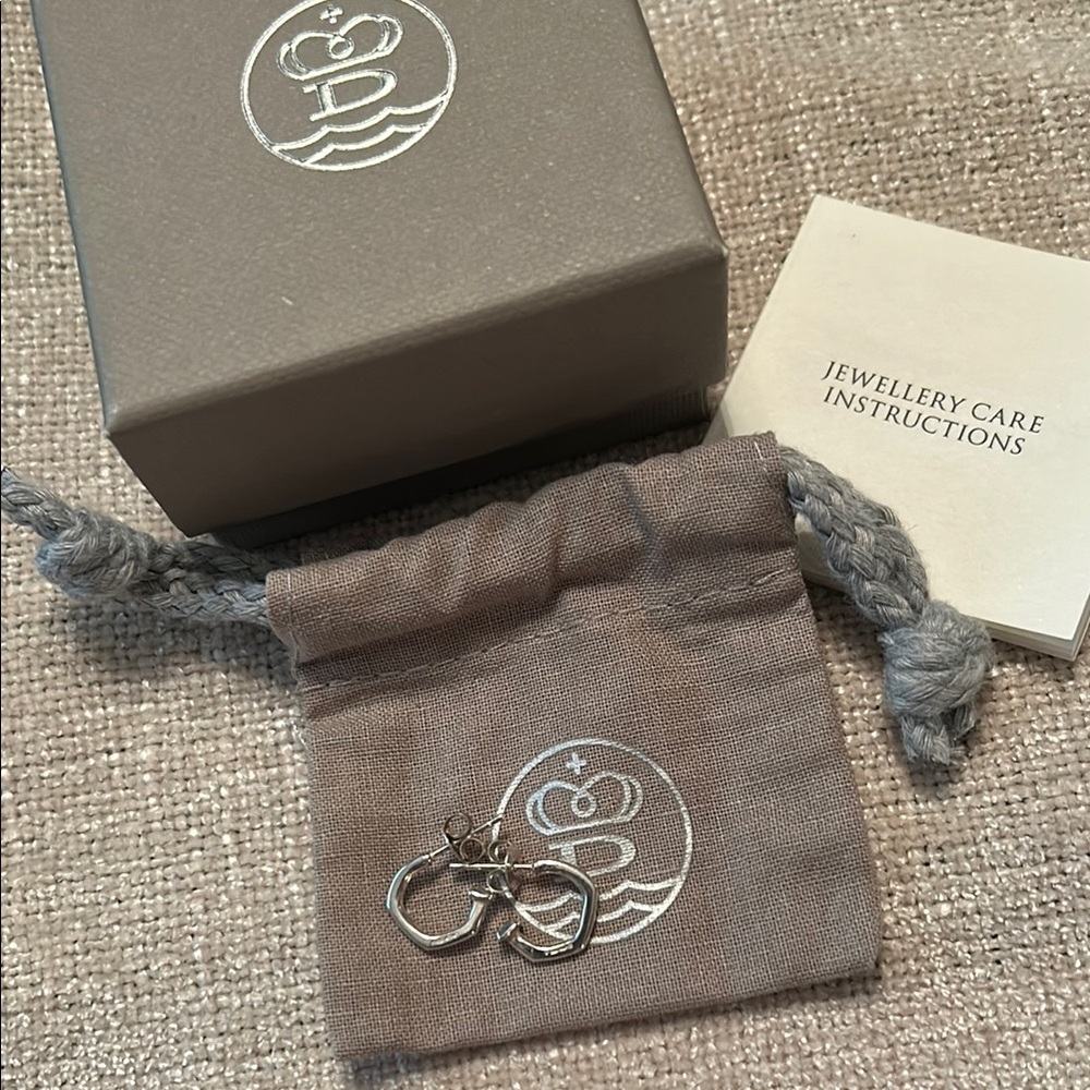 Daniella Draper Sterling Tiny Cupid Hoop Earrings, NIB